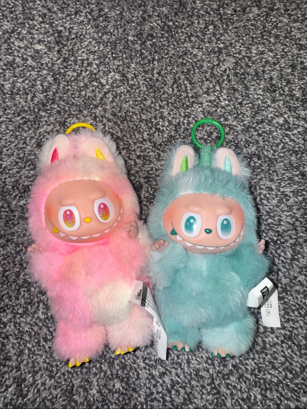 LABUBU Big Into Energy replicas set of 2!